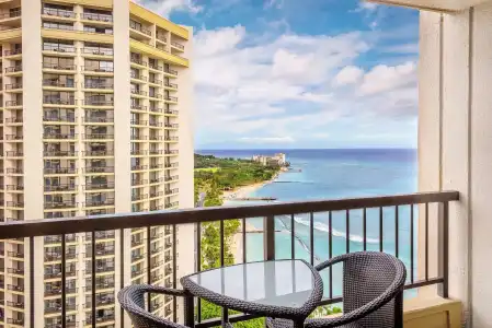 Hyatt Regency Waikiki Beach Resort & Spa - 22