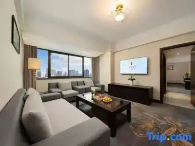 Kunming Wei Long - 62