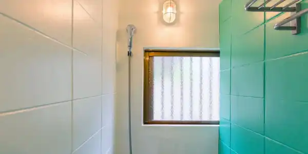 Seawall Hostel - 49
