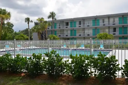 Altamonte Springs and Suites - 12