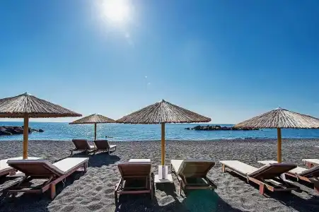 Nissia Beach Apartments and Suites - 19
