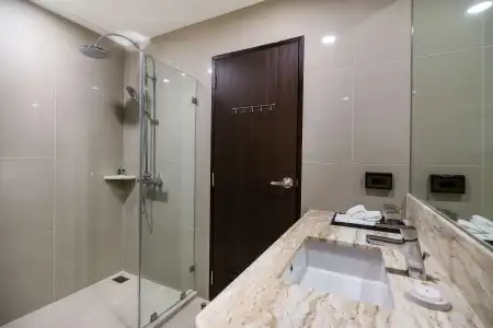 SureStay Plus by Best Western Sukhumvit 2 - 53