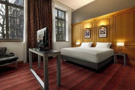 de Bourgtheroulde, Autograph Collection - 52