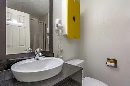 Studio 6 Dallas, TX - 54