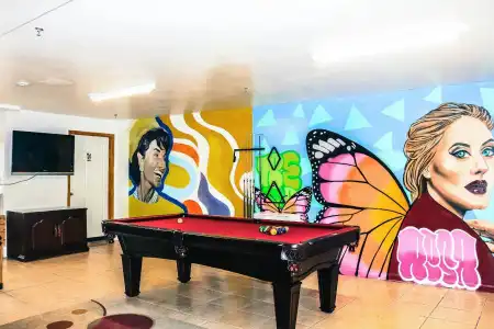 NY Moore Hostel - 17