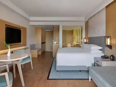 Phuket Marriott Resort & Spa, Merlin Beach - 30