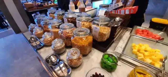 Sheraton Grand Jakarta Gandaria City - 10