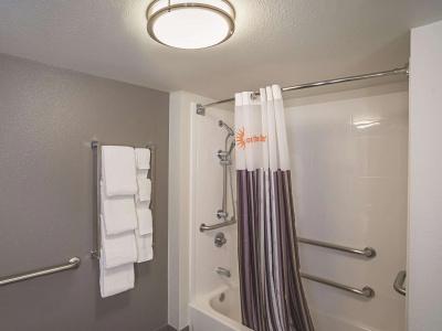La Quinta Inn & Suites Flagstaff - 8