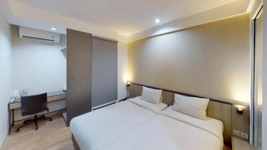 LeGreen Suite Sudirman - 15