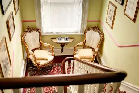 Dawson Place, Juliette's Bed and Breakfast - 9