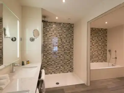Hilton Garden Inn Frankfurt City Centre - 59