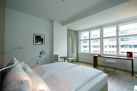 Ellington Berlin - 38