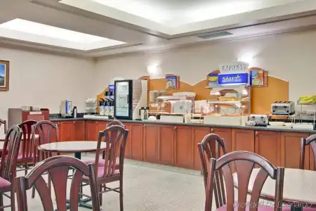 Holiday Inn Express Kamloops by IHG - 22