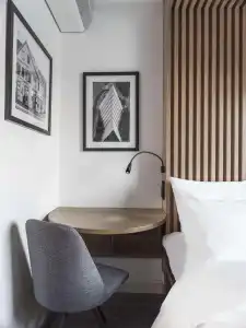 Radisson Blu, - 45