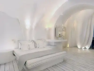 Nefeles Luxury Suites - 6