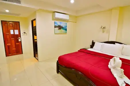 Square One Patong - 72