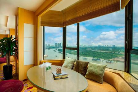 Renaissance Riverside Saigon - 58