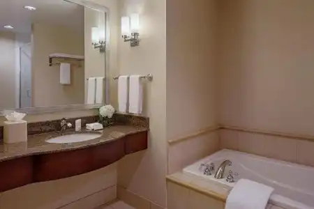 Hilton Garden Inn Jackson Downtown - 44