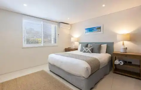 Bay Royal Apartments - 186