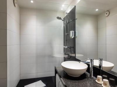 B&B Düsseldorf City-Süd - 25