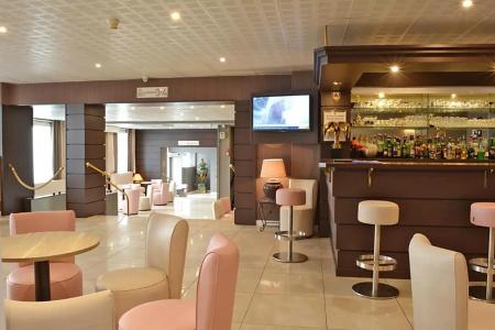 Hôtel Croix des Bretons Lourdes Pyrénées - 14