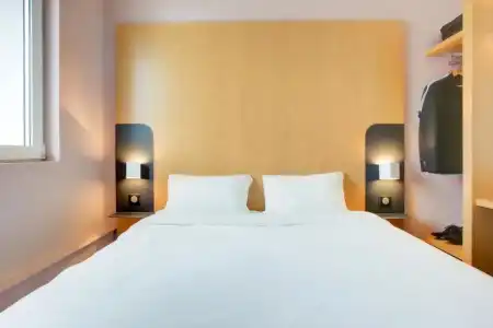 B&B Reims Centre Gare - 32