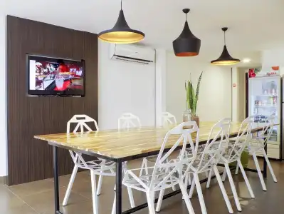 Sla Boutique Hostel - 10