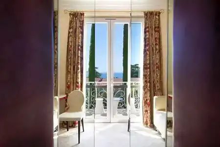 Hôtel Château de la Tour - 42