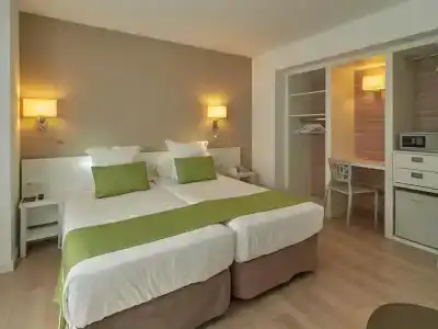 BQ Amfora Beach - Adults Only - 42