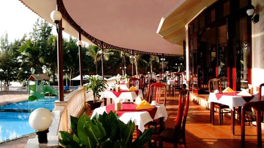 Golden Coast Resort and Spa - 43