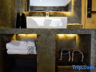 Republik Hôtel - 84