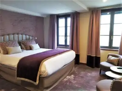 Best Western Le Cheval Blanc - Vieux Port - 190