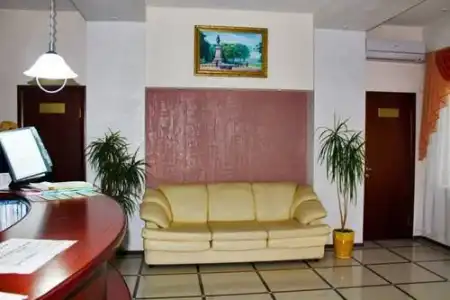 Gostiny Dvor - 1