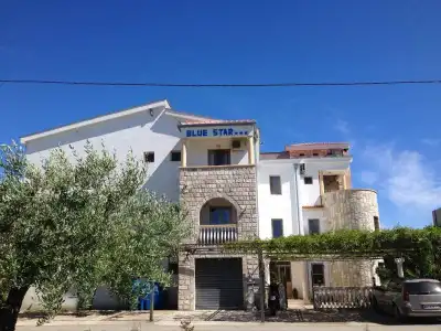 Blue Star Apartments - 0