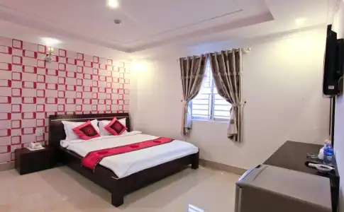 Linh Phuong 3 - 4
