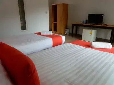 Wandee Bed & Breakfast - 1