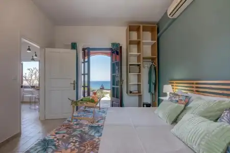Georgia Vicky - 35