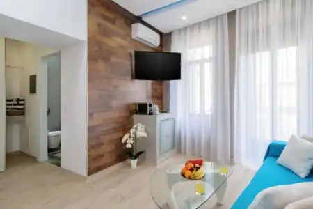 Diamond Luxury Suites - 24