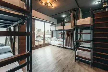 33 Poshtel - 51