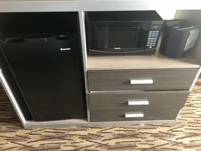 Best Western Plus Peppertree Airport Inn - 48