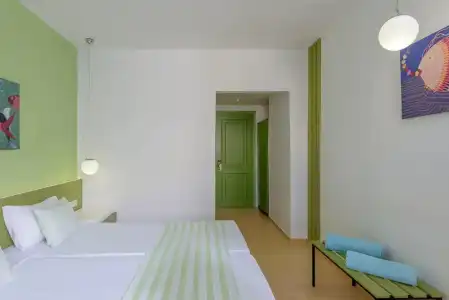Zeuss Palm Beach - 51