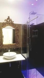 Impero Vaticano Suites Guest House - 97