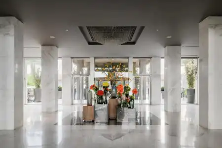 Dusit Thani LakeView Cairo - 15