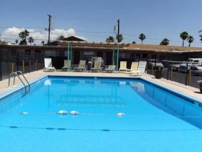 Desert Hills Motel - 14