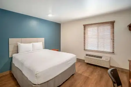 WoodSpring Suites Corpus Christi - 17