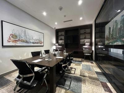 Hampton by Hilton Dubai Al Barsha - 23