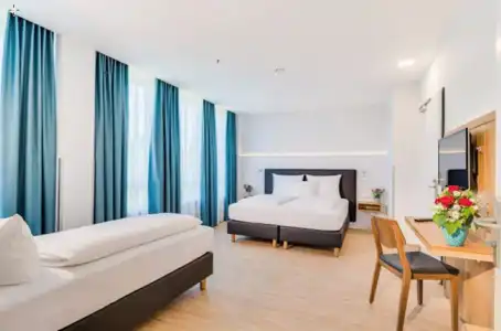 Hotel-Etage Apfelrot - 1