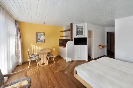 ApartEiger - - 2
