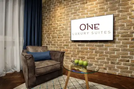 One Luxury Suites - 70