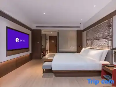 Days Inn by Wyndham Santa Monica - 35